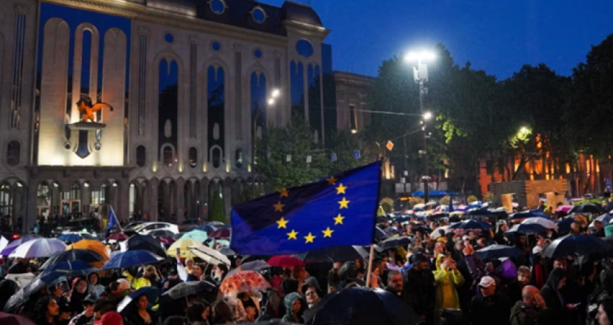 Gürcüstanda etirazlar davam edir