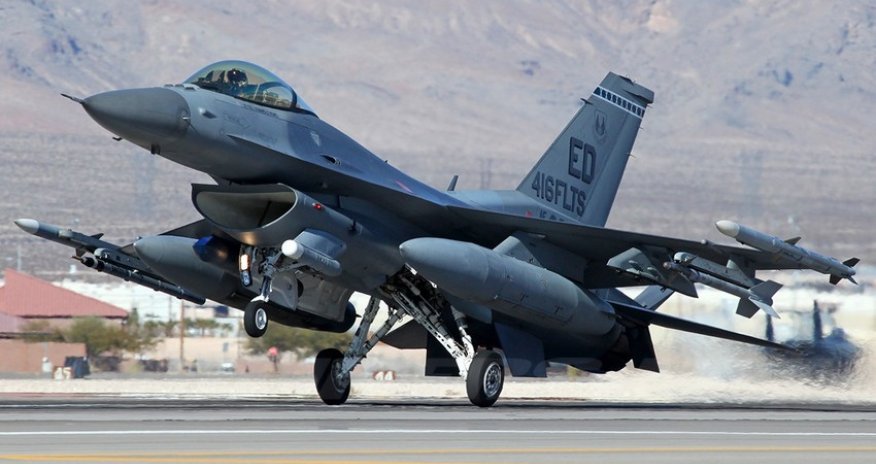 США и союзники намерены передать Киеву истребители F-16