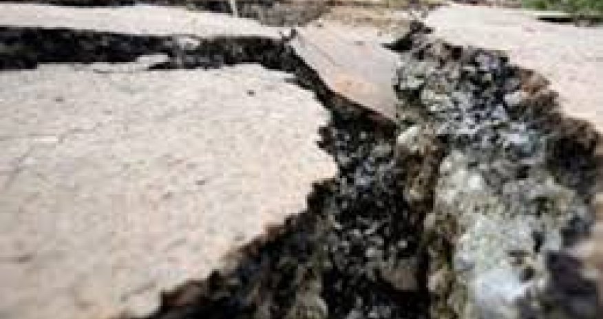 Lənkəranda torpaq sürüşməsi olub, 7 kəndi birləşdirən yolun bir hissəsi çöküb