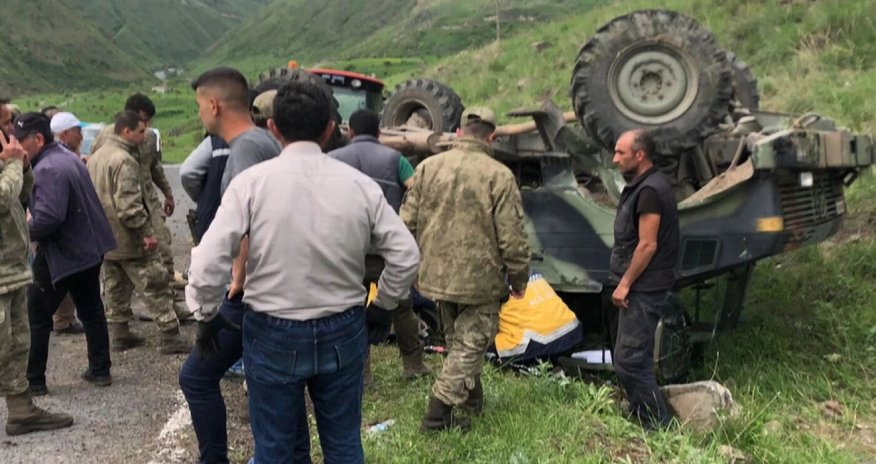 Türkiyədə hərbi maşın aşıb- Yaralılar var