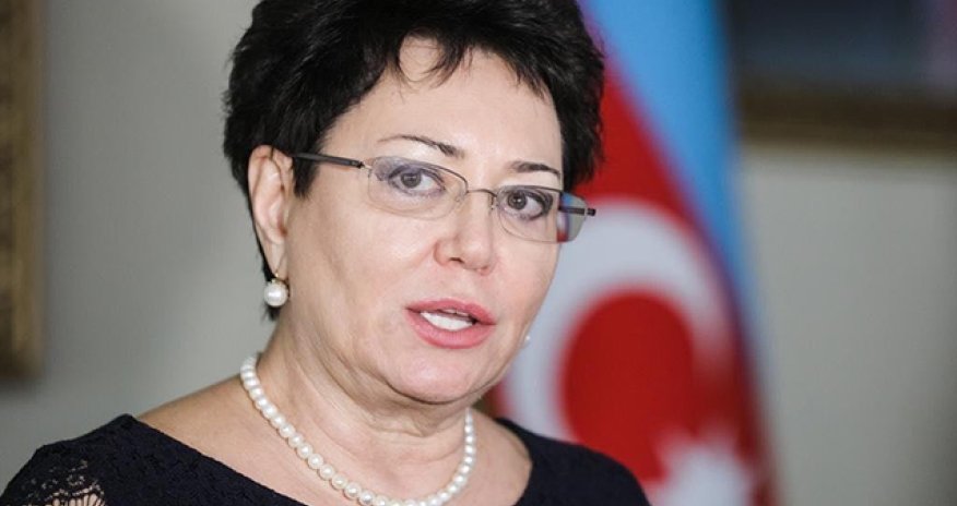 Preizdent Elmira Axundovanı orden ilə təltif etdi - SƏRƏNCAM 