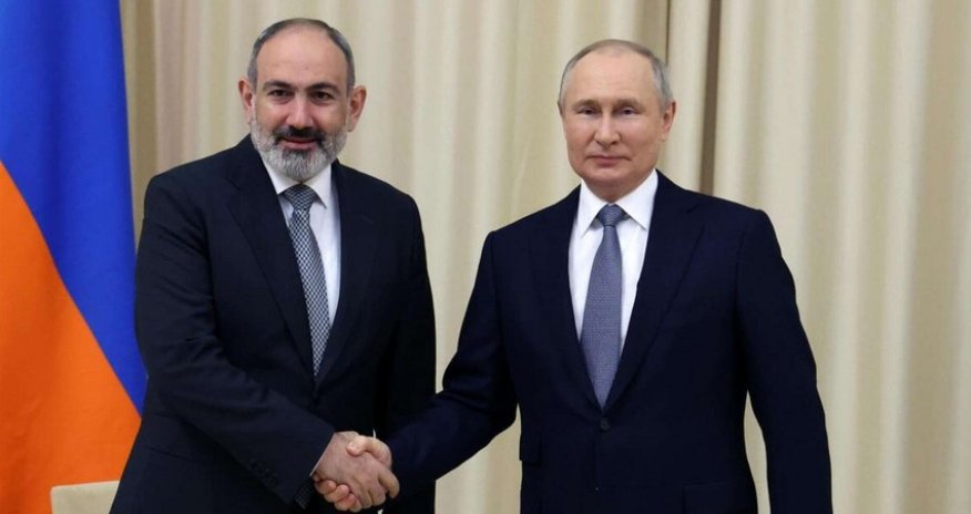 Putinlə Paşinyan arasında görüş başlayıb