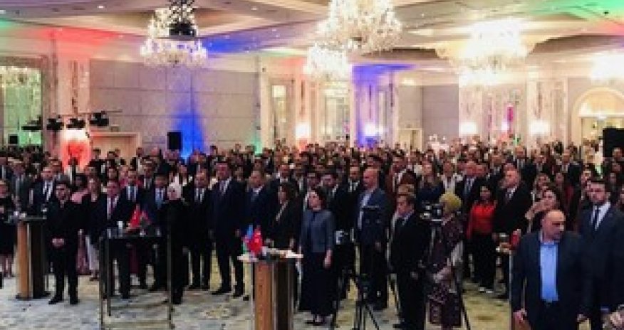 İstanbulda Azərbaycanın Müstəqillik Günü təntənəli şəkildə qeyd edilib