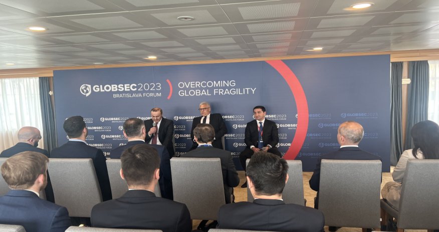 Hikmət Hacıyev və Armen Qriqoryan Azərbaycan-Ermənistan əlaqələri və regionda sülh prosesi barədə danışıblar