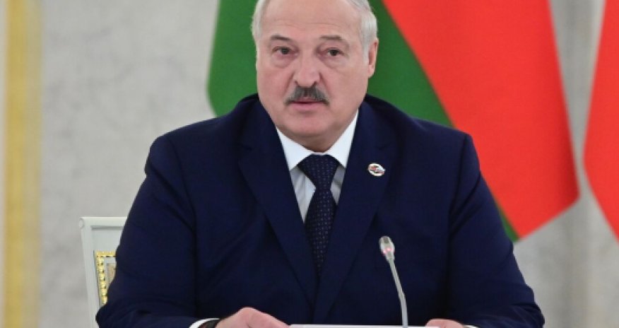 Лукашенко: Решать вопрос Украины надо было давно