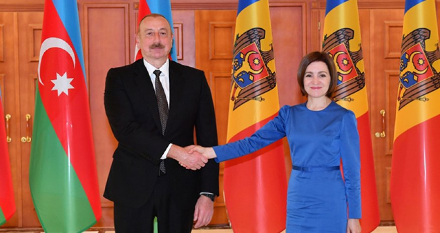 Prezident Kişinyovda Zirvə toplantısında iştirak edir