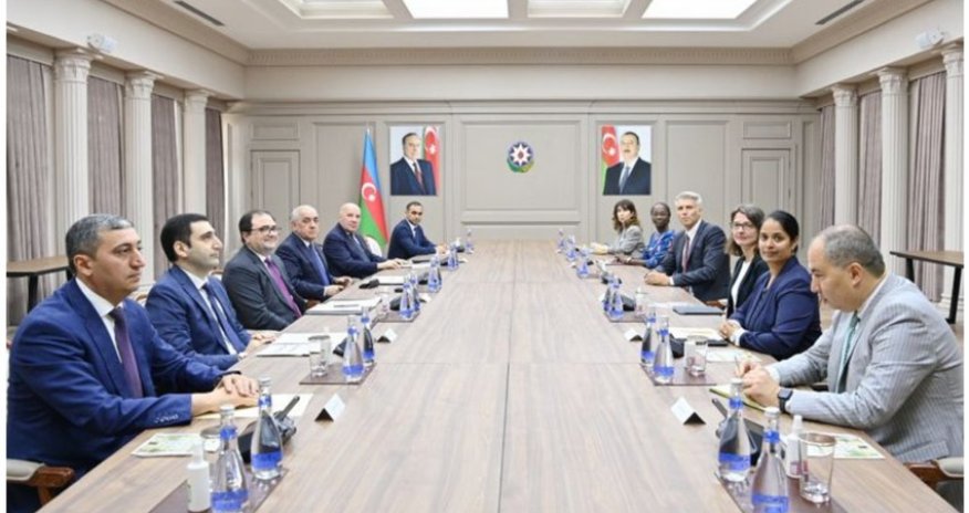 Əli Əsədov Dünya Bankının nümayəndə heyəti ilə görüşüb