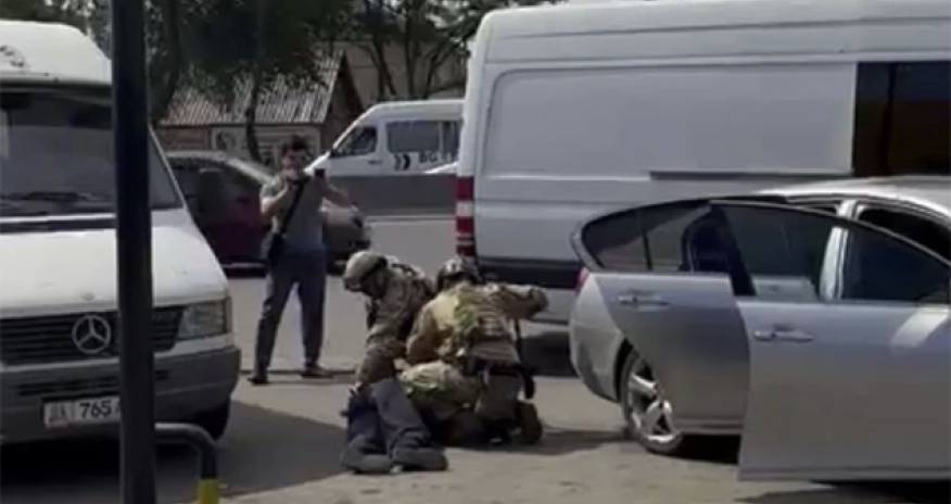 Qırğızıstanda dövlət çevrilişinə cəhd olub- KİV