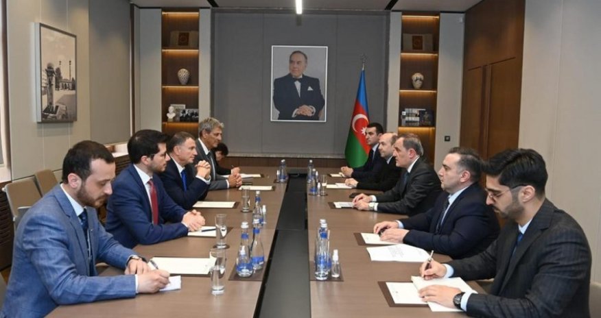 Ceyhun Bayramov İsrail Knessetinin nümayəndə heyətini qəbul edib