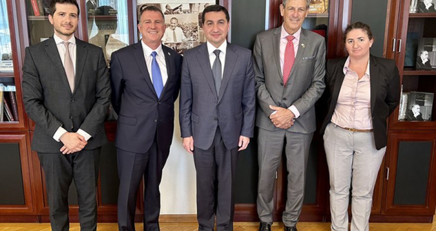 Hikmət Hacıyev İsrail rəsmiləri ilə görüşdü