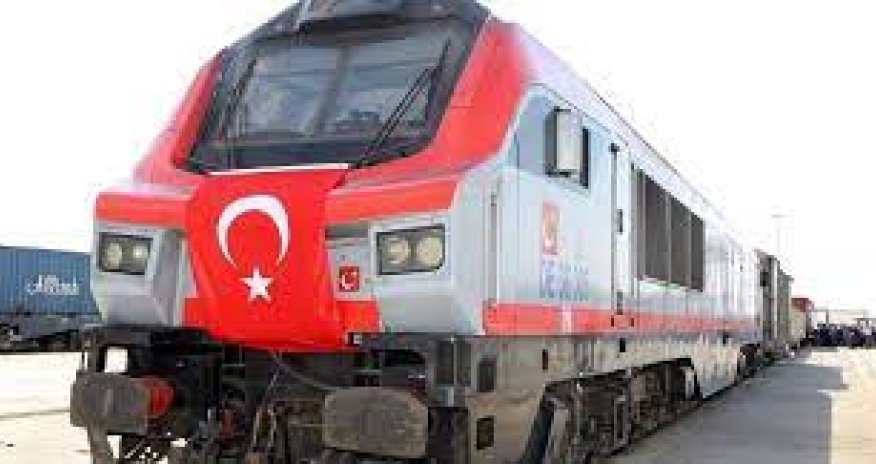 Milli Məclis Bakı-Tbilisi-Qars dəmir yolu ilə bağlı qanun qəbul edib