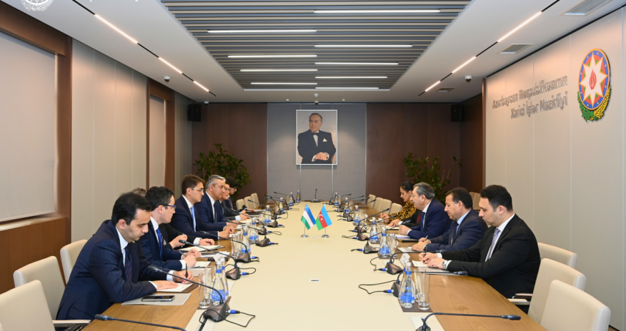 Ceyhun Bayramov Özbəkistan xarici işlər nazirinin müavini ilə görüşüb