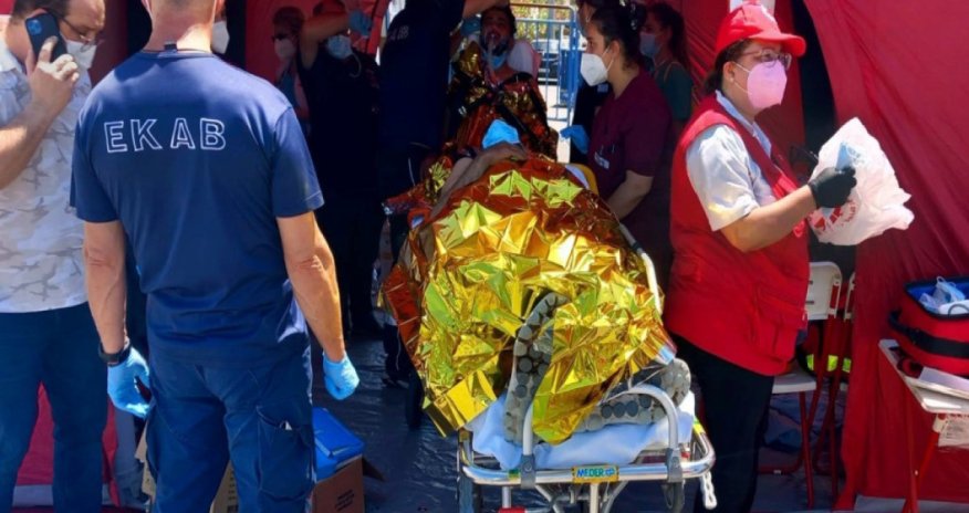 Miqrantları daşıyan balıqçı gəmisi Yunanıstan sahillərində batıb, 78 nəfər ölüb