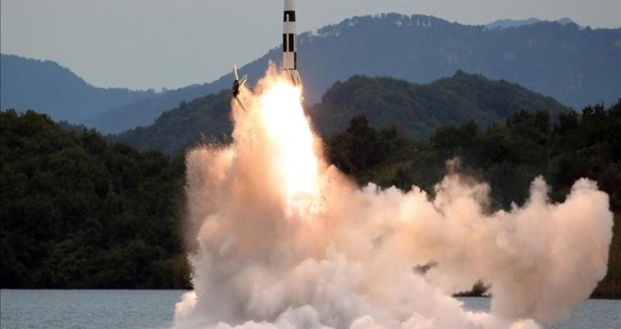 Şimali Koreya ballistik raket atıb