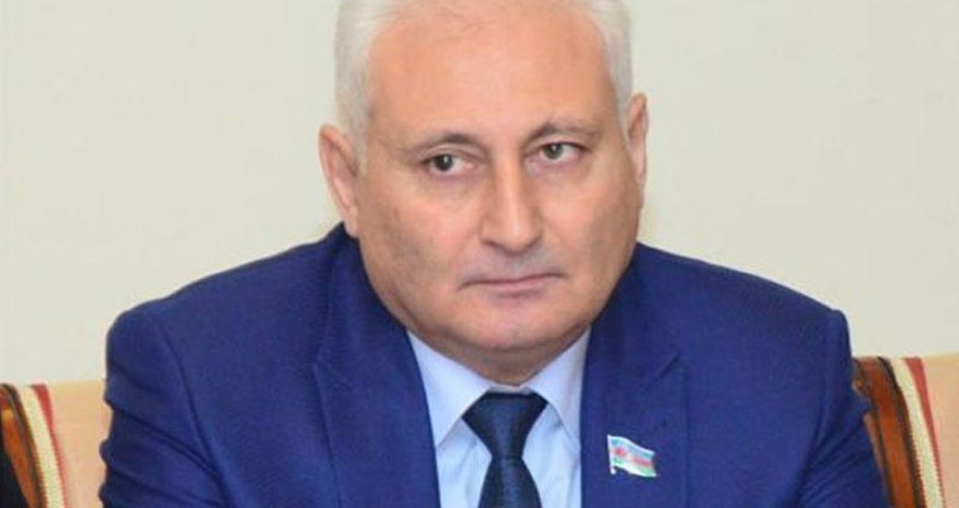 Sosial şəbəkələrdə minalarla üzbəüz qalmışıq - Hikmət Babaoğlu 