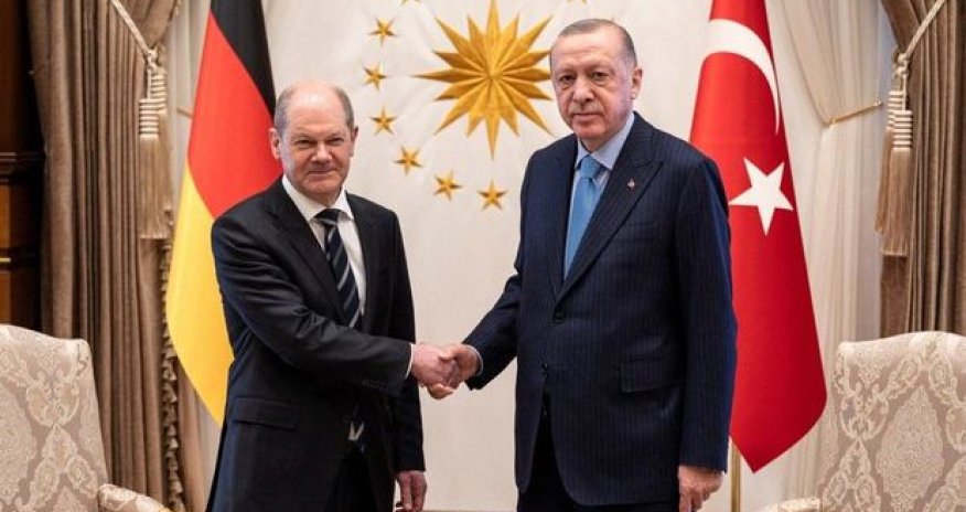 Ərdoğanla Şolts arasında telefon danışığı olub