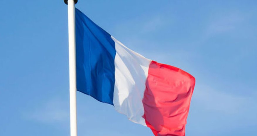 Azərbaycan Televiziyasının əməkdaşlarına Fransada hücum edilib - Video