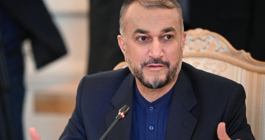 Глава МИД Ирана прибудет в Азербайджан завтра