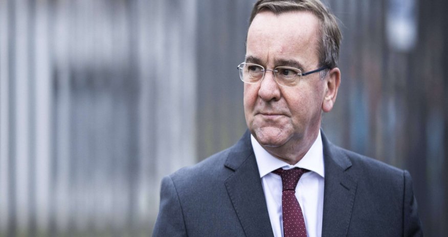 Almaniya müdafiə naziri İsveçin NATO-ya üzvlüyü ilə bağlı Türkiyəyə çağırış edib