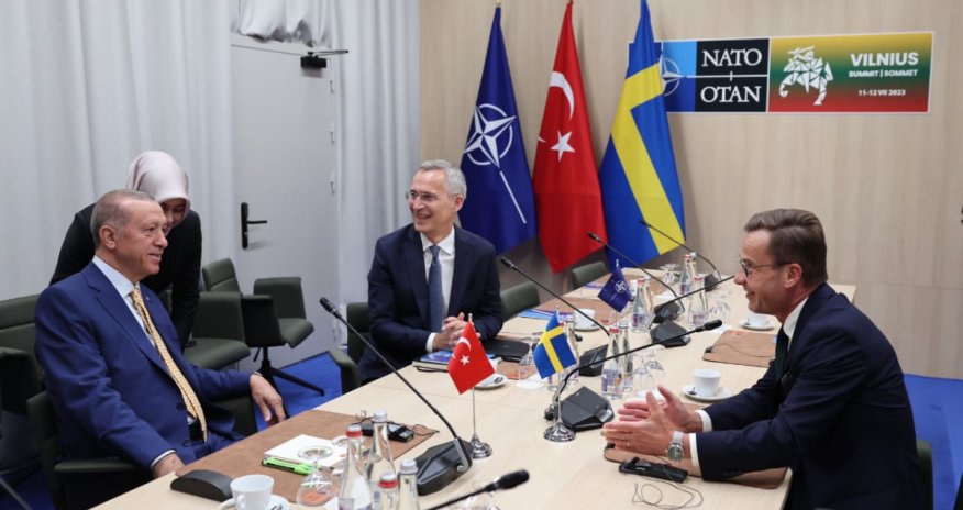 Ərdoğan Stoltenberq və İsveç Baş Naziri ilə üçtərəfli görüş keçirib