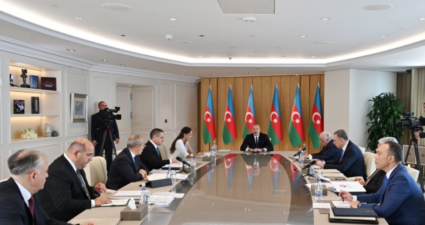 Prezident müşavirə keçirib-Yenilənib