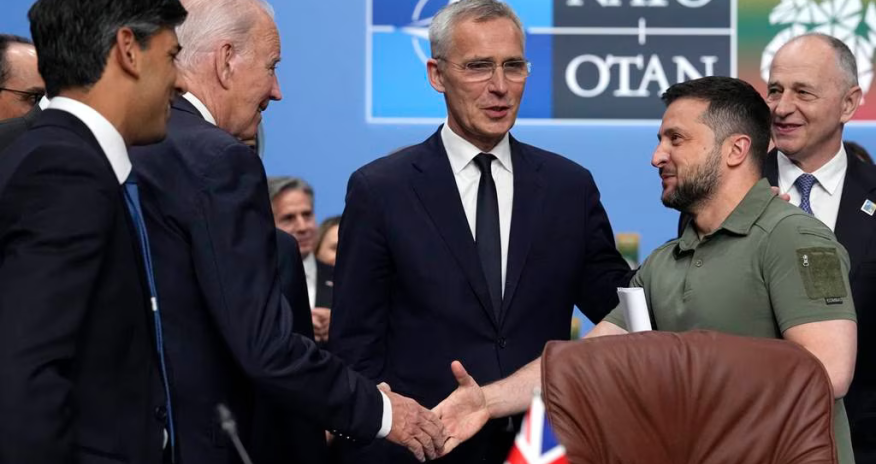 Ukrayna NATO-ya yalnız müharibə bitdikdən sonra qoşula bilər - Zelenski