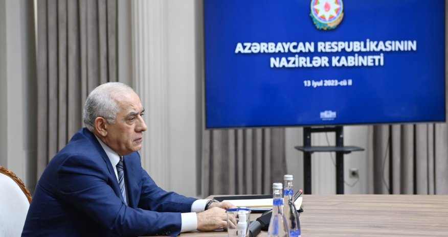 Baş nazir Söyüdlüdəki vəziyyətin araşdırılması üçün yaradılmış Komissiyanın ikinci iclasını keçirib