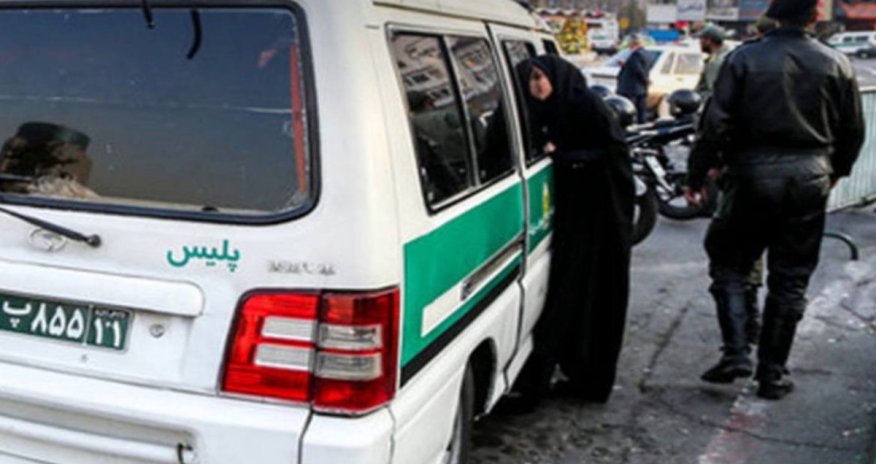 İranda hicab qaydaları ilə bağlı mübarizə aparmaq üçün polis patrulları yaradılır