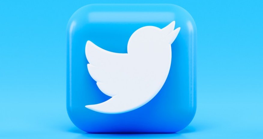 Доходы от рекламы в Twitter упали на 50%