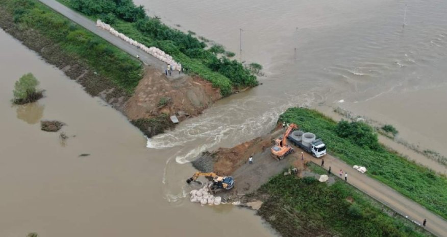 Cənubi Koreyada daşqın: Ölənlərin sayı 40-a çatıb