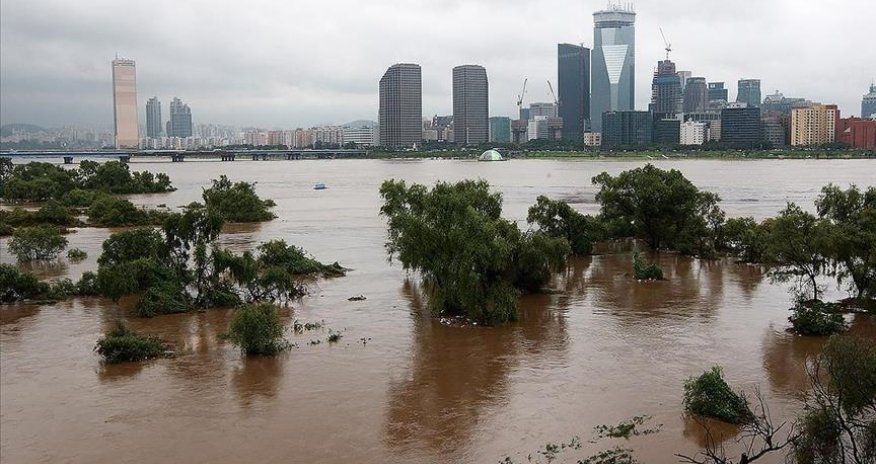 Cənubi Koreyada daşqın nəticəsində ölənlərin sayı 44-ə çatıb