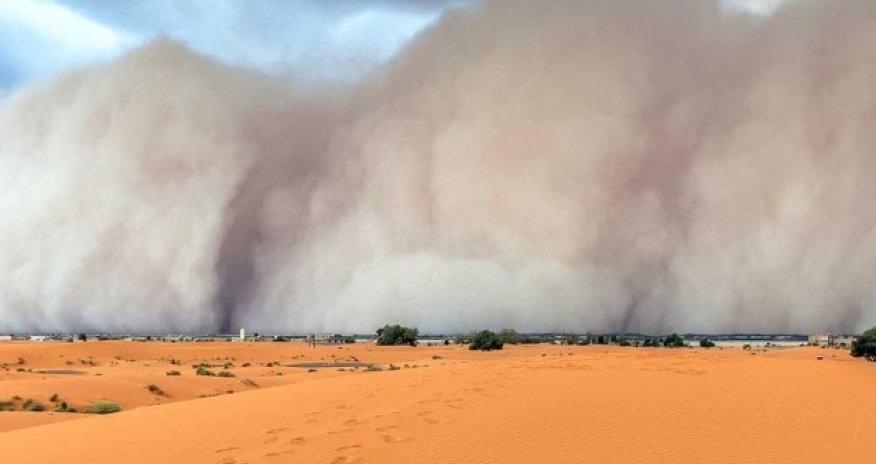 İranda qum fırtanasında 470 nəfər xəsarət alıb