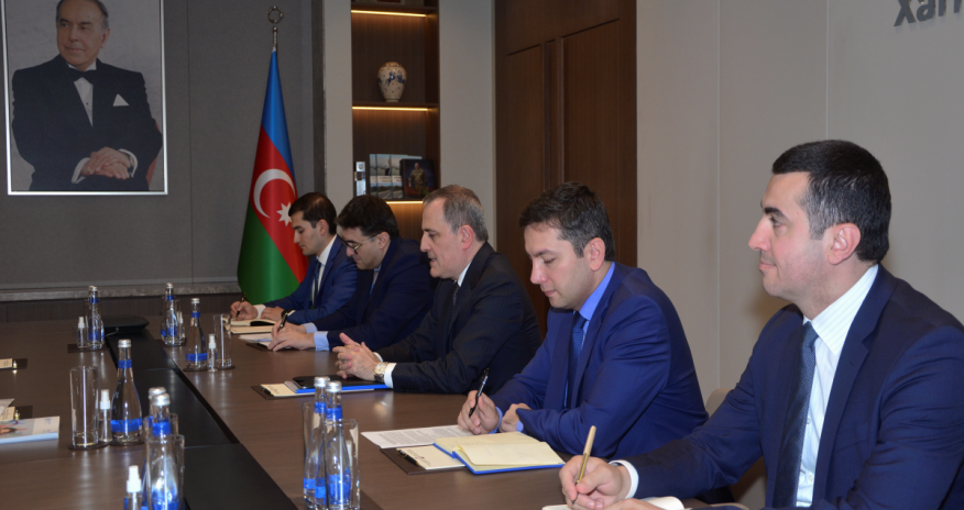 Ceyhun Bayramov BMT-nin rezident əlaqələndiricisi ilə görüşüb