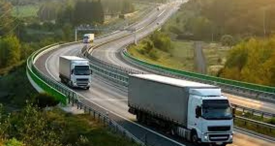 Azərbaycanda avtomobil nəqliyyatı ilə beynəlxalq yük daşımaları 14 % artıb