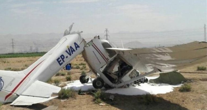 İranda təlim təyyarəsi qəza keçirdi