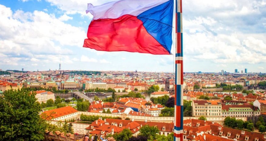 Чехия намерена продлить временную защиту для украинских беженцев