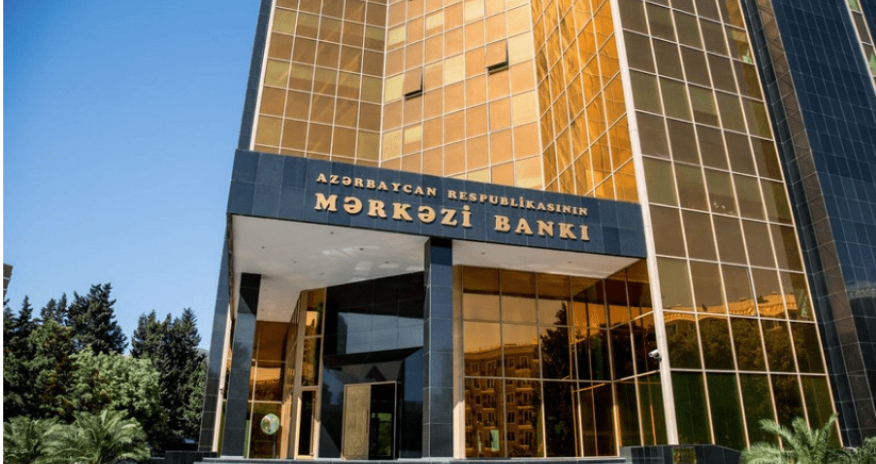 Banklar hərracda 4 milyon ABŞ dolları alıblar