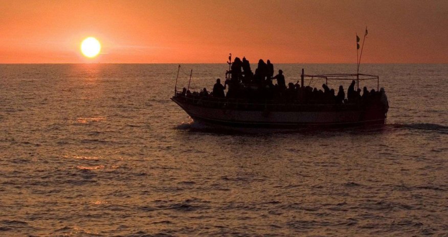Tunisdə miqrantları daşıyan qayıq batıb, beş nəfər ölüb