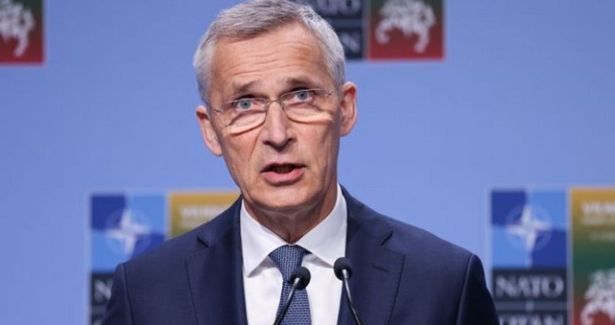 Столтенберг: Только Украина может решить когда сесть за стол переговоров