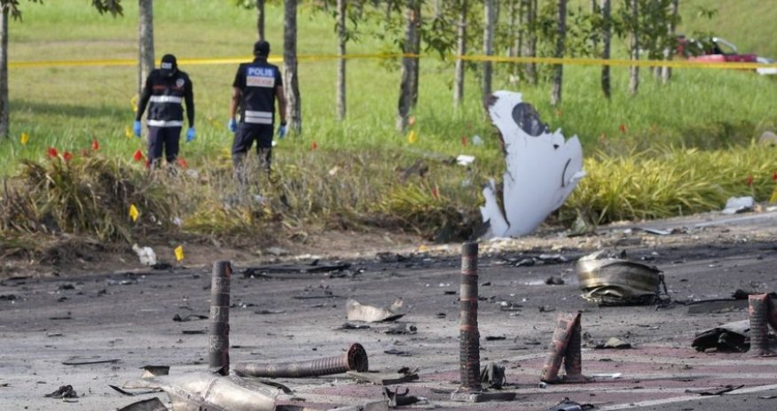 Malayziyada təyyarə qəzası nəticəsində 10 nəfər ölüb