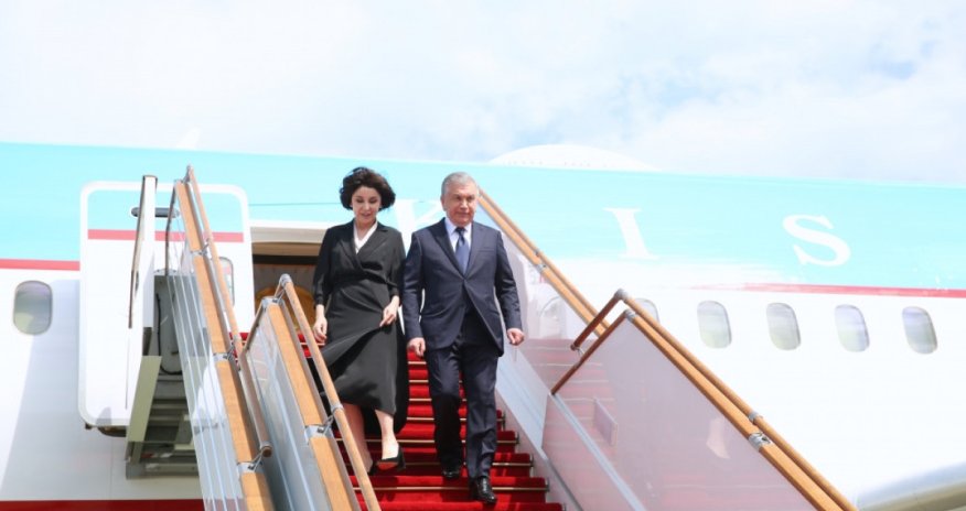 Özbəkistan Prezidenti Şavkat Mirziyoyev Azərbaycana dövlət səfərinə gəlib
