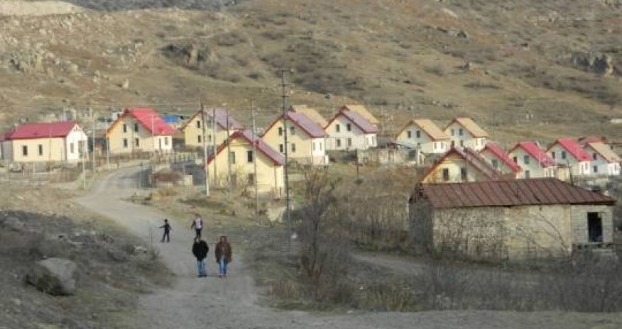 Zabux kəndinə ilk köç yola salınıb