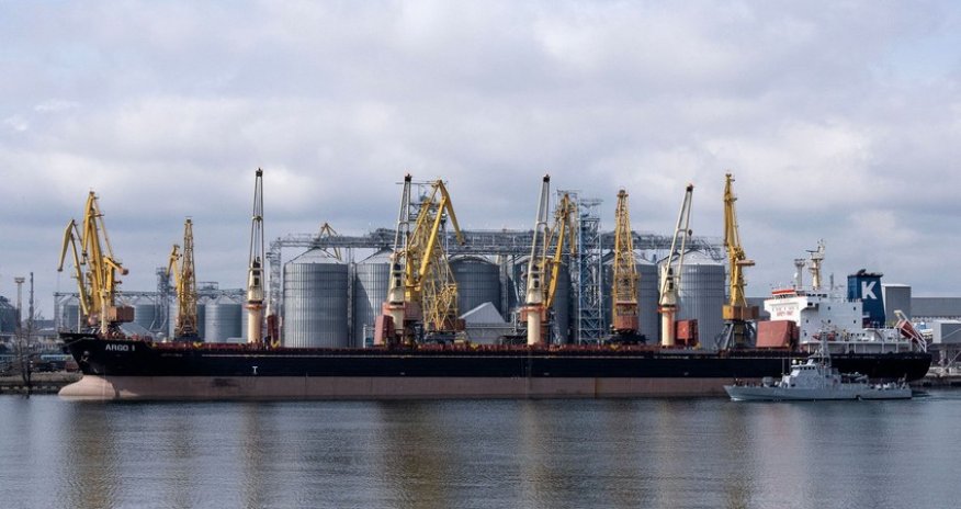 Taxıl sazişinə xitam verildikdən sonra ikinci gəmi Odessa limanını tərk edib