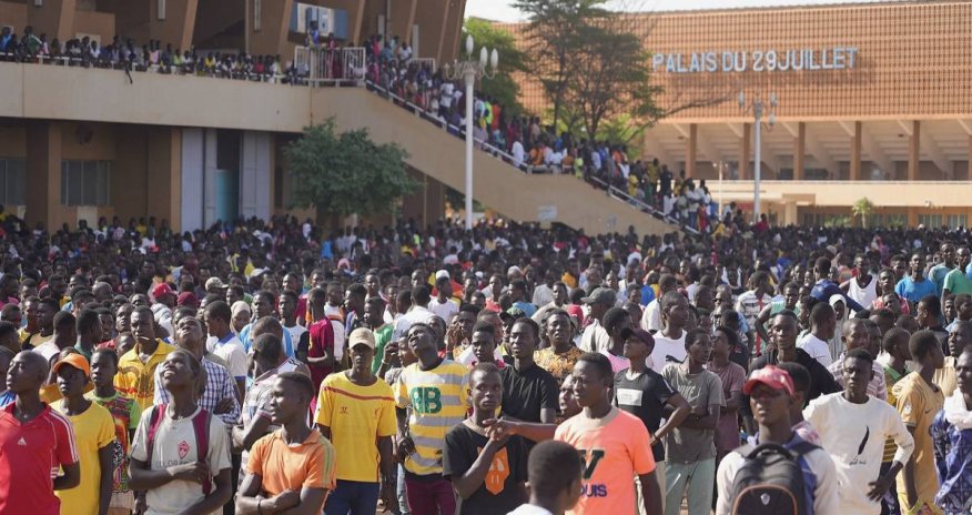 Nigerdə Fransa hərbi bazası qarşısında aksiya keçirilir