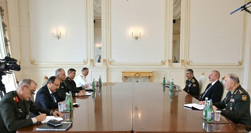 Əliyev Türkiyə Silahlı Qüvvələrinin Baş Qərargah rəisini qəbul edib