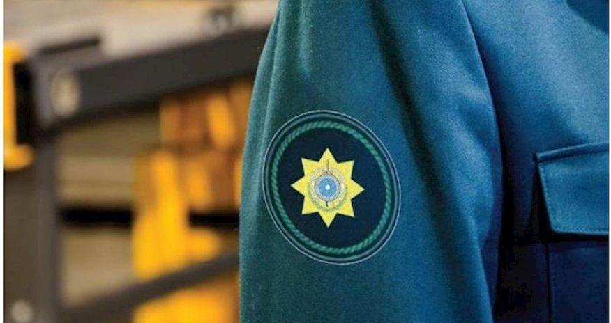 Yüksək vəzifəli gömrükçü həbs edildi – Cinayət işi açıldı