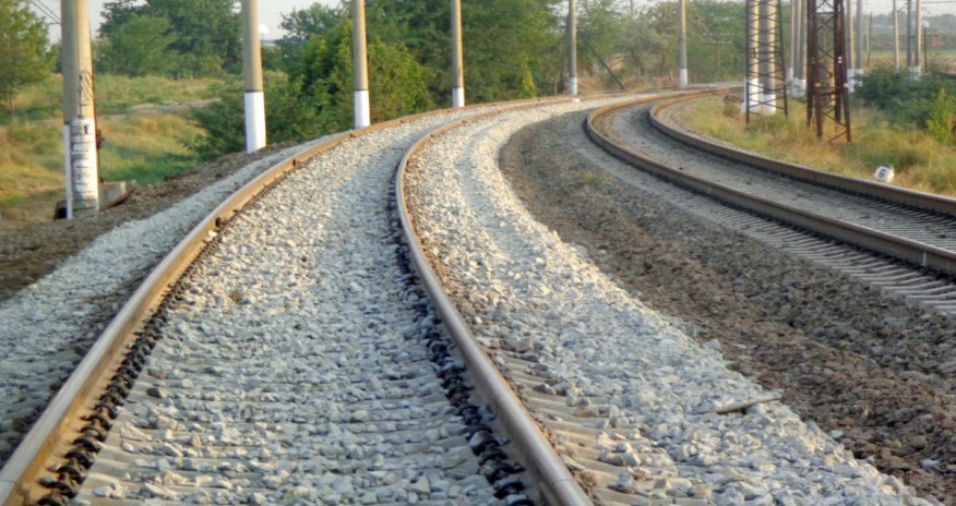 İraqla İran arasında dəmir yolunun tikintisinə başlanılıb