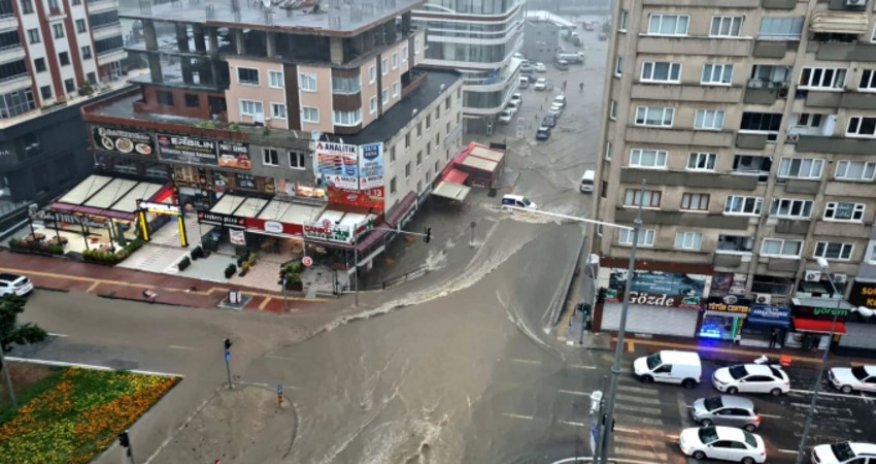 Türkiyənin 19 vilayətində güclü yağışlarla əlaqədar xəbərdarlıq edilib