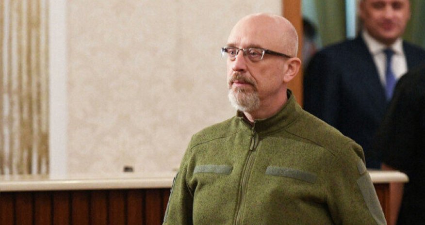 Ukraynanın müdafiə naziri istefa verib