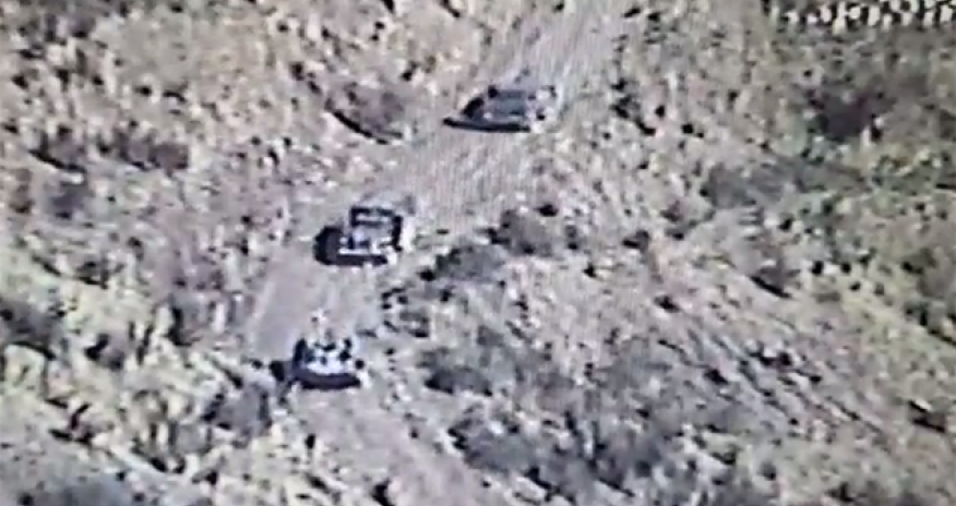 Separatçılar döyüş mövqelərinə silah-sursat daşıyır - Video